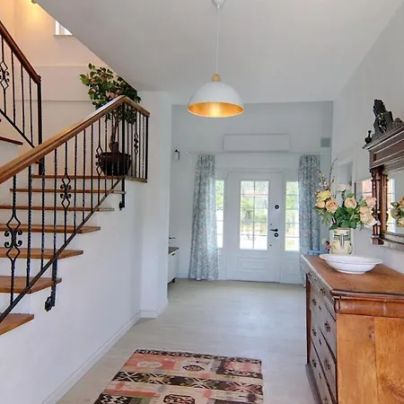 Luxury With Private Pool And Large Garden In Dalyan Vila