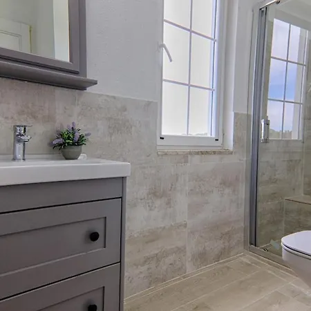 Luxury With Private Pool And Large Garden In Dalyan Vila