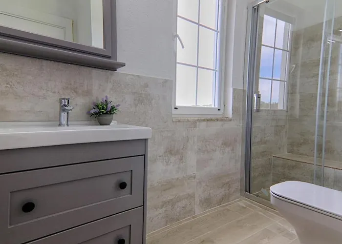 Luxury With Private Pool And Large Garden In Dalyan 别墅